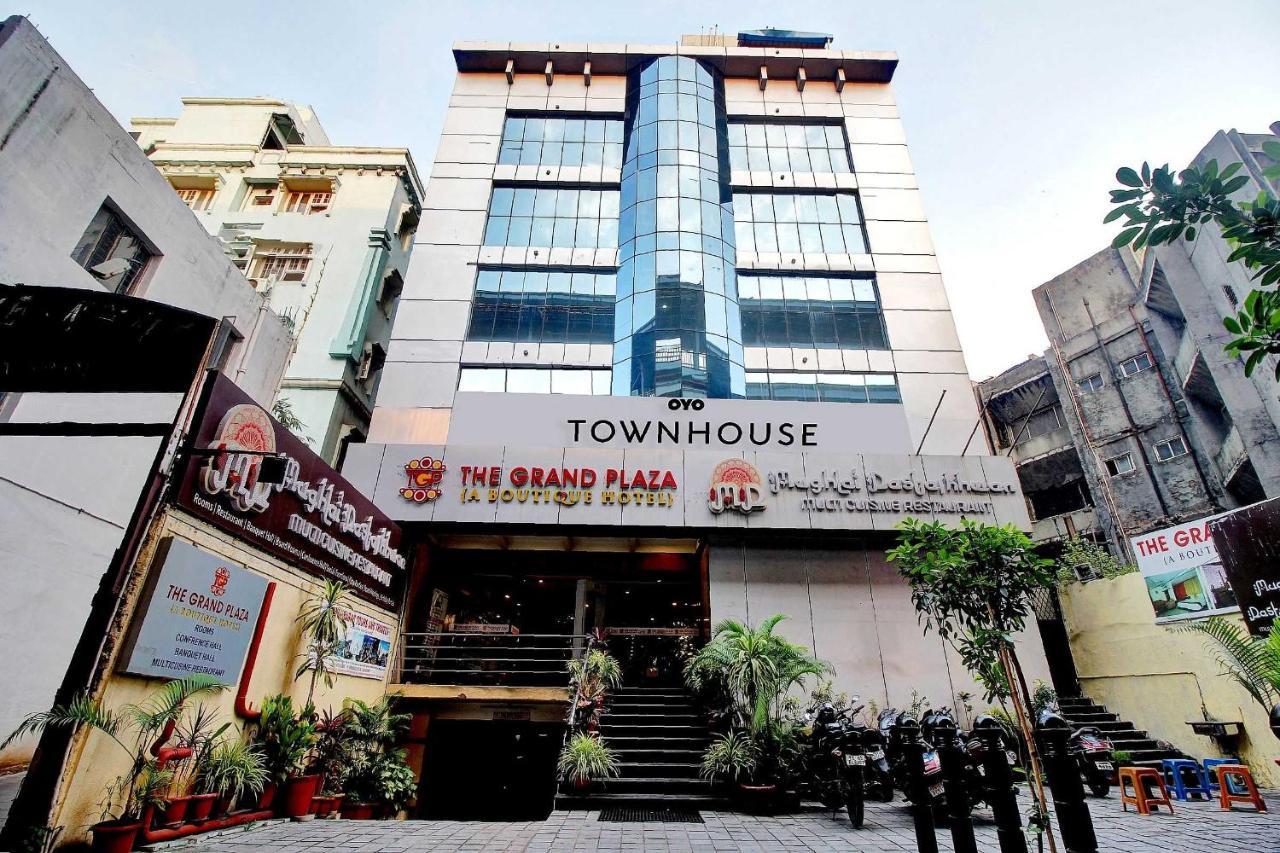 Townhouse The Grand Plaza Hyderabad Exterior foto