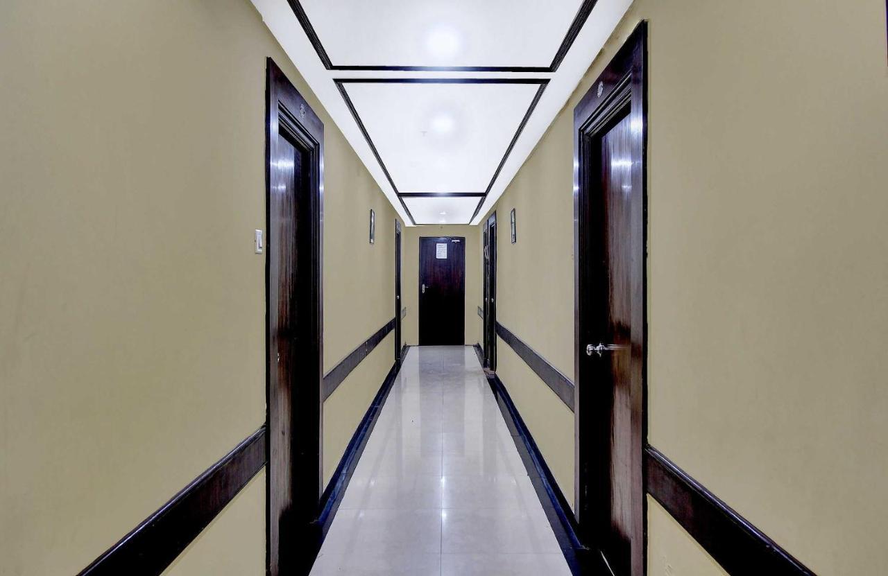 Townhouse The Grand Plaza Hyderabad Exterior foto